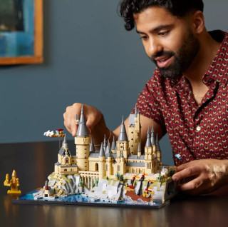 "Harry Potter" Hogwarts Castle and Grounds Building Set