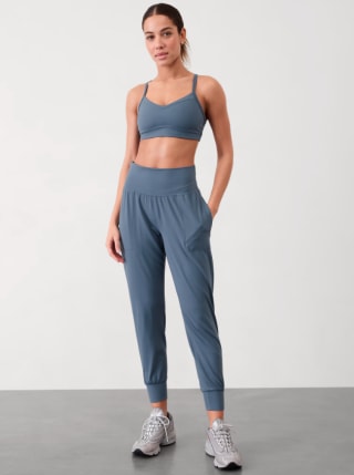 Salutation High-Rise Jogger