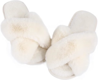 Fuzzy Fluffy Slippers 