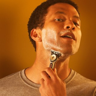 Gillette Heated Razor Starter Kit