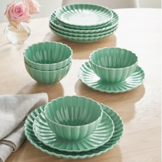 The Pioneer Woman Colette Scallop Stoneware Dinnerware Set (12 Count)