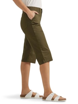 Lee Women's Ultra Lux Comfort Utility Skimmer Capri Pant