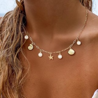Selshe Seashell Charm Necklace