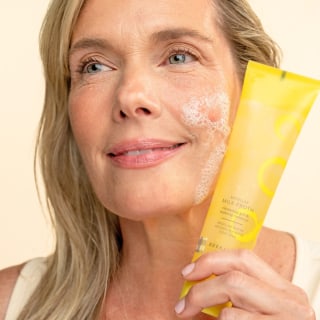 Beekman 1802 Micellar Milk Froth Cleansing Gel