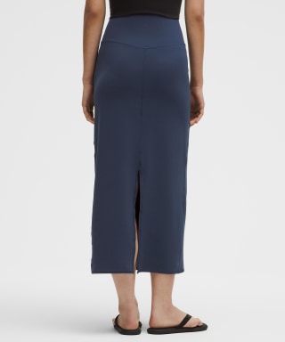 Lululemon Nulu Slim-Fit Maxi Skirt 