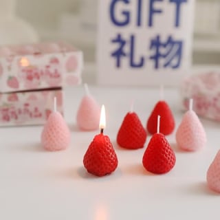 Loaengeo Mini Fruit Scented Candles, Strawberry