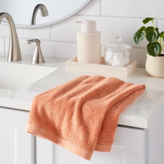 Room Essentials Everyday Hand Towel