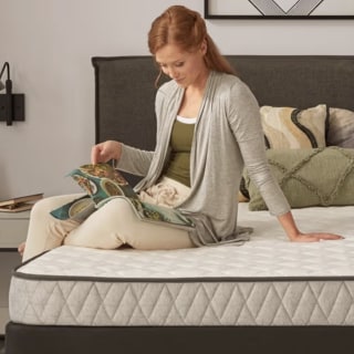 Sealy Essentials Spruce Firm Mattress (5.5 Inch)