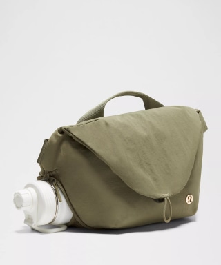 Lululemon Curved Crossbody Bag 3L