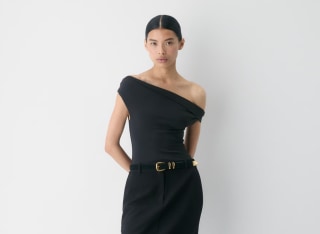 Aritzia Original Contour Ravish Top