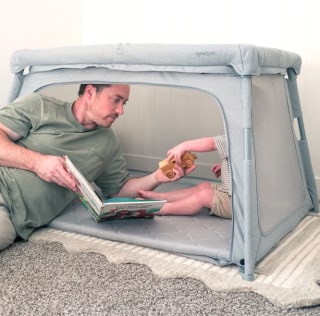 Newton Baby Deluxe Travel Crib & Play Yard