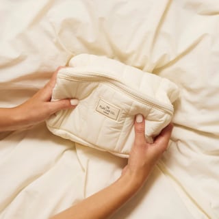 The Flat Lay Co. Marshmallow Open Flat Box Bag