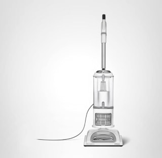 Shark Navigator Upright Lift-Away Deluxe Vacuum (NV356E)