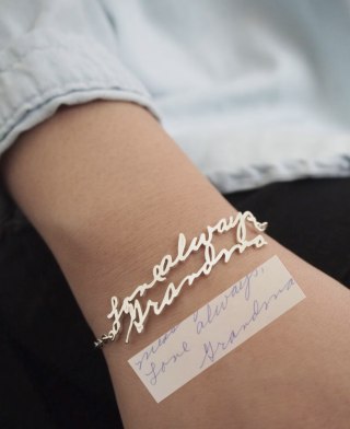 Caitlyn Minimalist Handwriting Bracelet