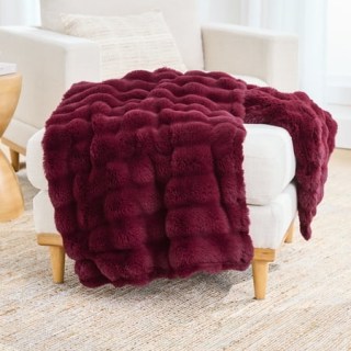 Better Homes & Gardens Merlot Bubble Faux Fur Oversized Throw Blanket