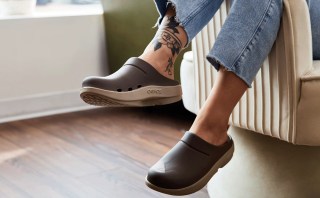 Oofos OOcloog Women's Luxe Clog