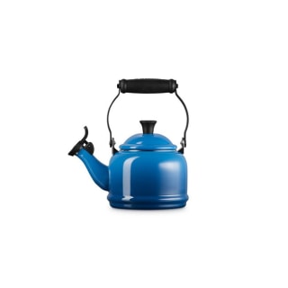 Le Creuset Demi Kettle With Phenolic Knob