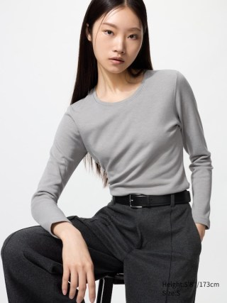 Uniqlo Heattech Ultra Warm Women’s T-Shirt