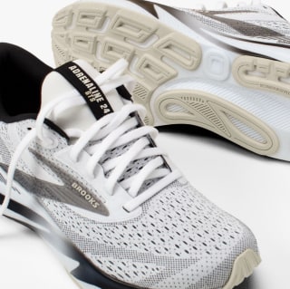 Brooks Adrenaline GTS 24