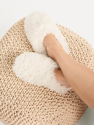 Old Navy Faux Fur Slippers for Women