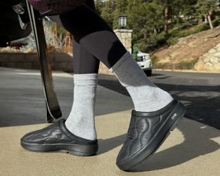 Oofos Women's Primaloft Slipper