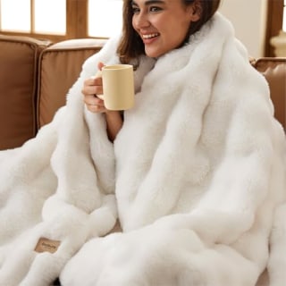 Bedsure GentleSoft Fluffy Faux Fur Throw Blanket