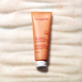 Clarins One-Step Gentle Exfoliating Cleanser