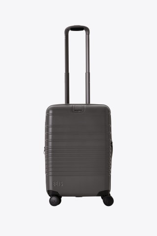 Béis The Carry-On Roller in Charcoal
