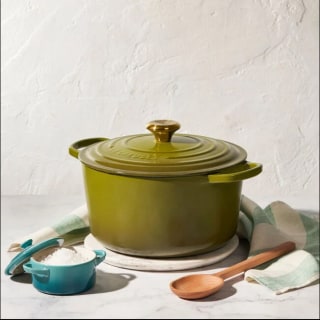 Le Creuset Signature Deep Round Dutch Oven 6.5-Qt