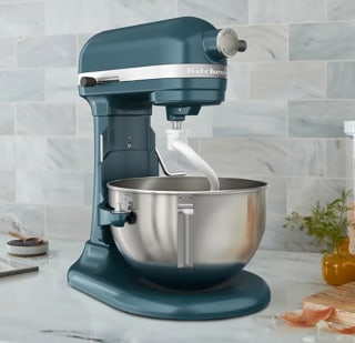KitchenAid 5.5 Quart Bowl-Lift Stand Mixer