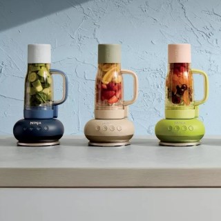 Ninja BlendBoss Tumbler Blender with Travel Tumbler & Chug Spout Lid (26 Ounce) 