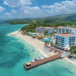 Sandals Dunn’s River