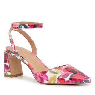 Vince Camuto Hesema Pump