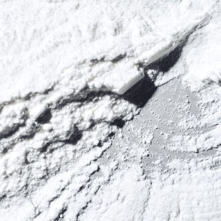 LOoPHA Chalk Hand + Body Powder Wash