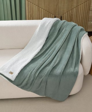 Ugg Avery Reversible Throw