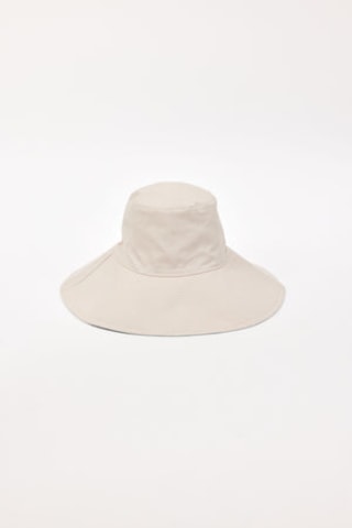 Line in the Sand Abaco Sea Hat
