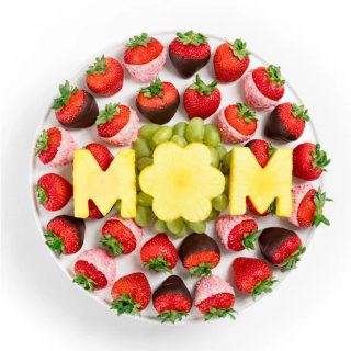 Mom's Chocolate-Covered Strawberries Platter
