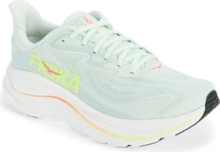 Hoka Clifton 10