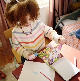 Melissa & Doug Sticker WOW!