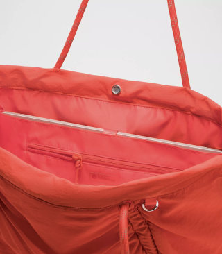 Lululemon Ruched Tote Bag 24L