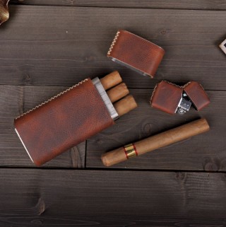 Tergusco Leather Cigar Case Gift Set