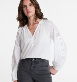 Time and Tru Lace Insert Popover Full Sleeve Top
