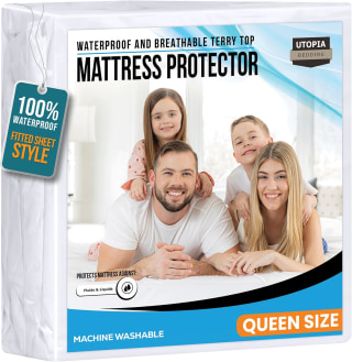 Utopia Bedding Queen Size Mattress Protector