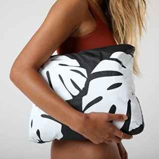 Aloha Max Pouch
