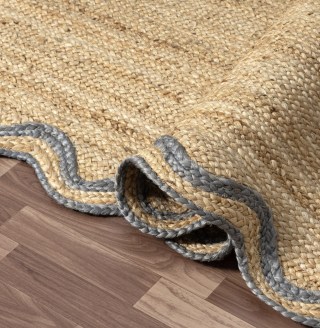 Highland Dunes Ayanne Hand-Braided Scalloped Jute Ivory Indoor Area Rug