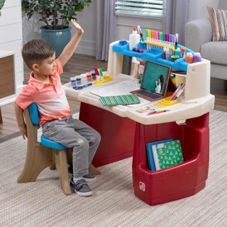 Step2 Deluxe Art Master Desk
