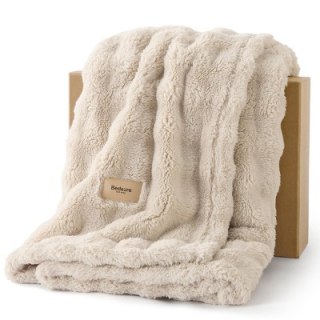 Bedsure 3D Bubble Blanket