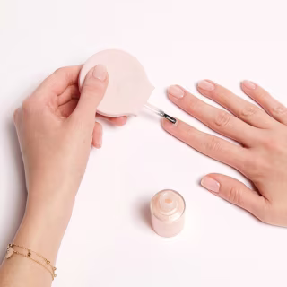 The Poppy Nail Polish Handle