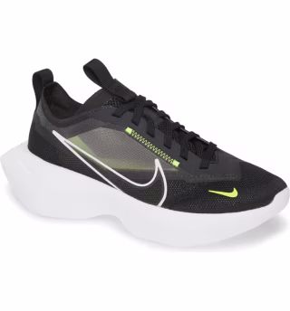 Nike Vista Lite Sneaker