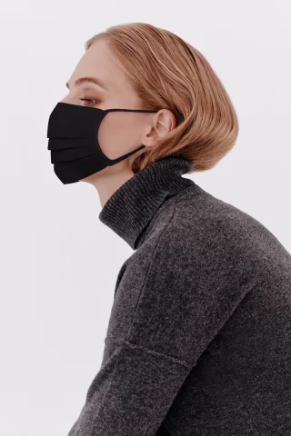 Cuyana Face Mask